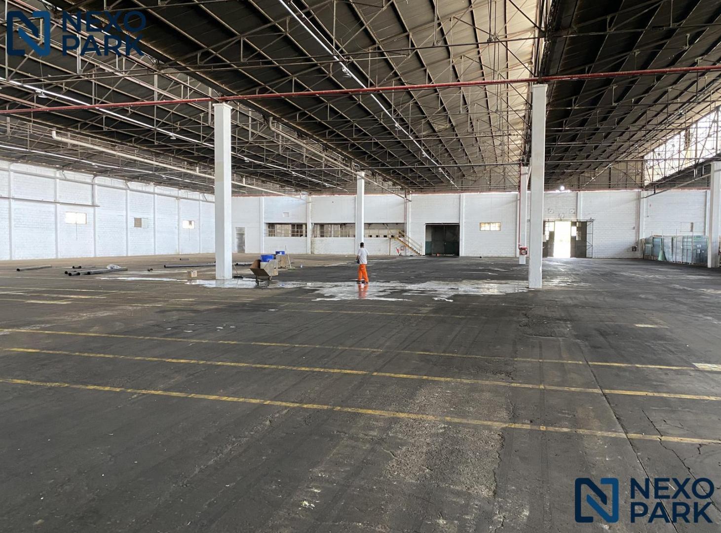 Foto de ALQUILER Galpón en Parque Industrial - Ferreyra - Seguridad 24hs, imagen 2