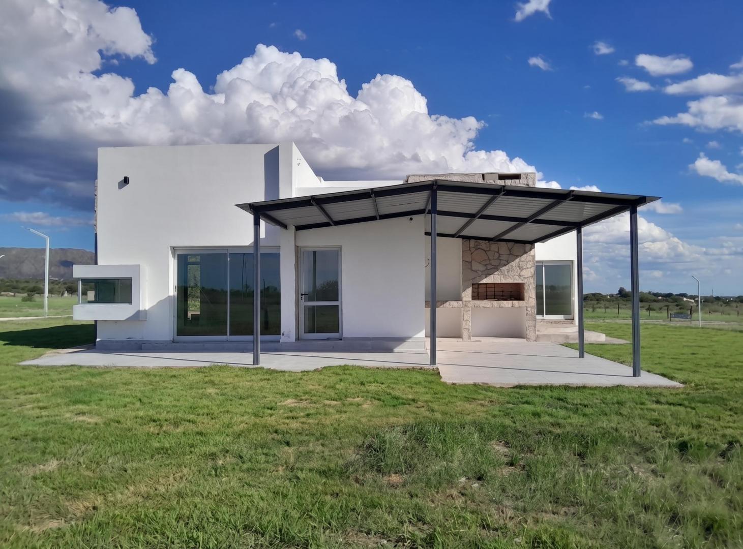 Foto de Casa en venta con pileta – Barrio Privado La Candelaria (La Punta), imagen 3