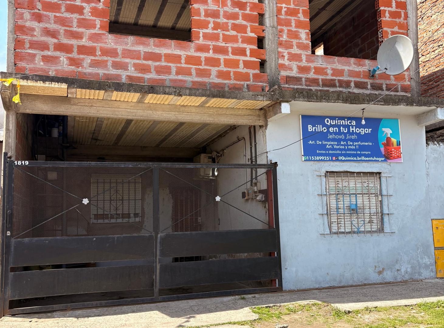 Foto de SE VENDE – 2 CASAS CON LOCAL Y GRAN POTENCIAL, imagen 3