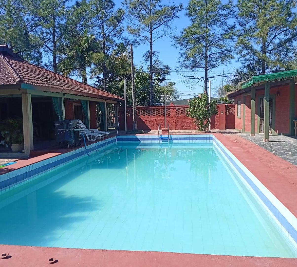 Foto de Hermoso y amplio Chalet con Piscina y Quincho-0362-4606919, imagen 2