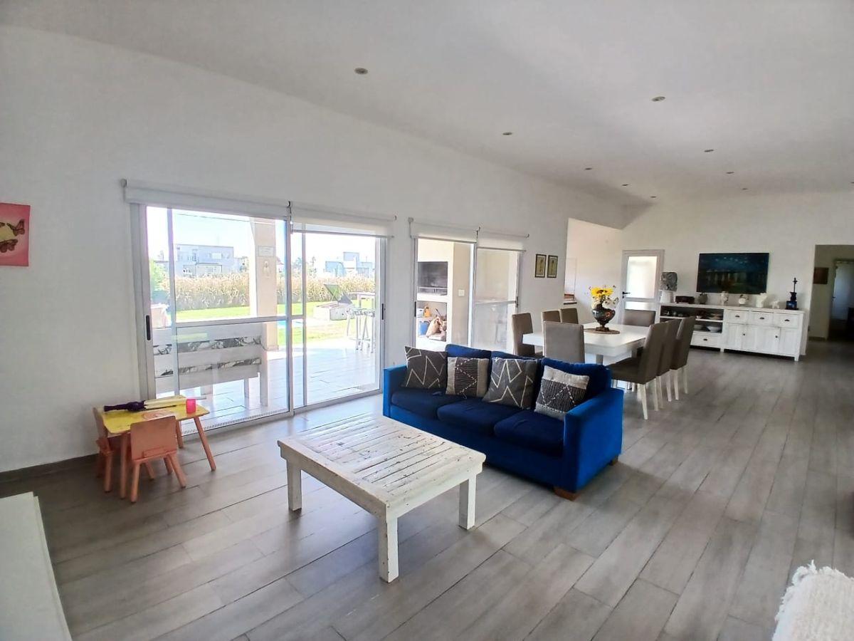 Foto de Casa de 766 m² con 3 dormitorios en venta en Barrio Privado el Ensueño, imagen 4