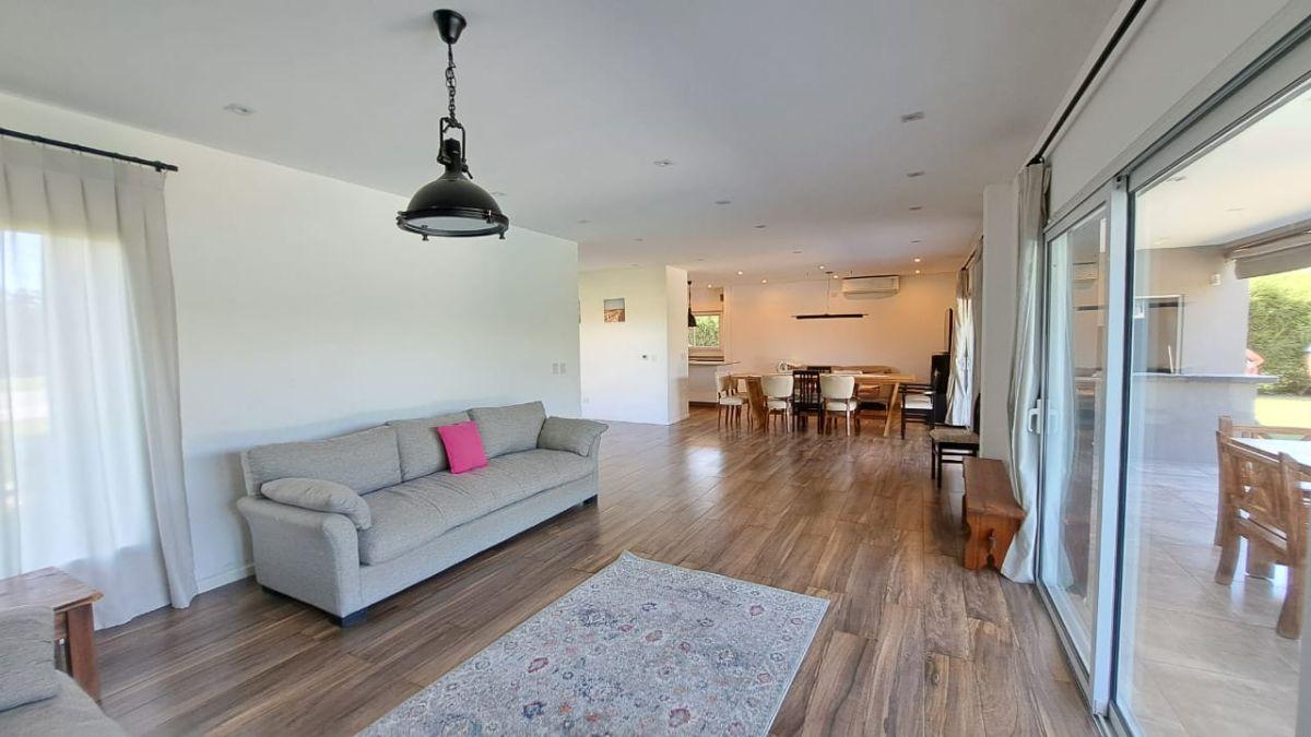 Foto de Casa de 280 m² con 3 dormitorios en venta en Barrio El Ensueño, imagen 5