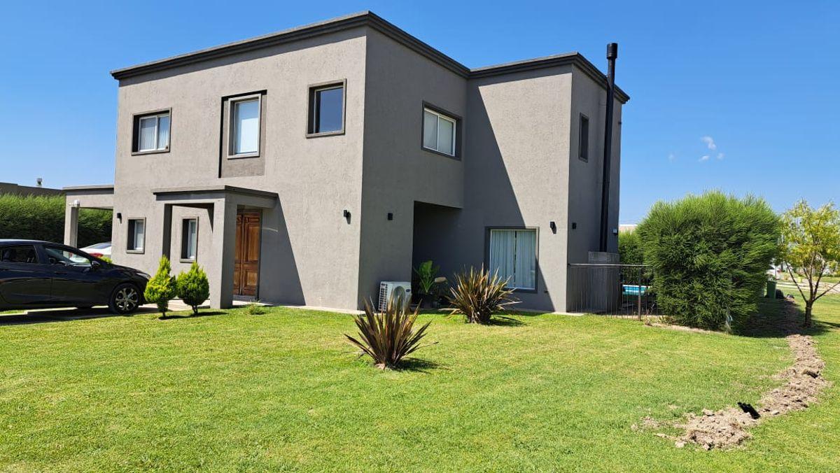 Foto de Casa de 280 m² con 3 dormitorios en venta en Barrio El Ensueño, imagen 3