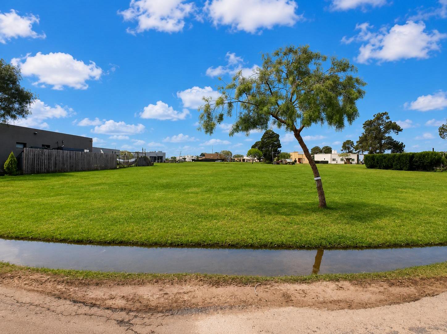 Foto de Lote en venta Central 682 me Barrio El Ensueño, imagen 1