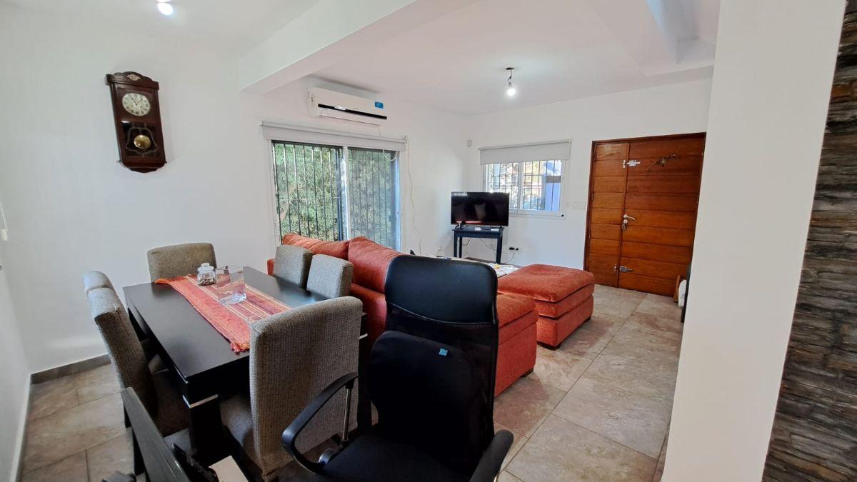 Foto de Casa en VENTA de 2 dorm. 2 plantas con amplio parque. APTO CREDITO, imagen 2