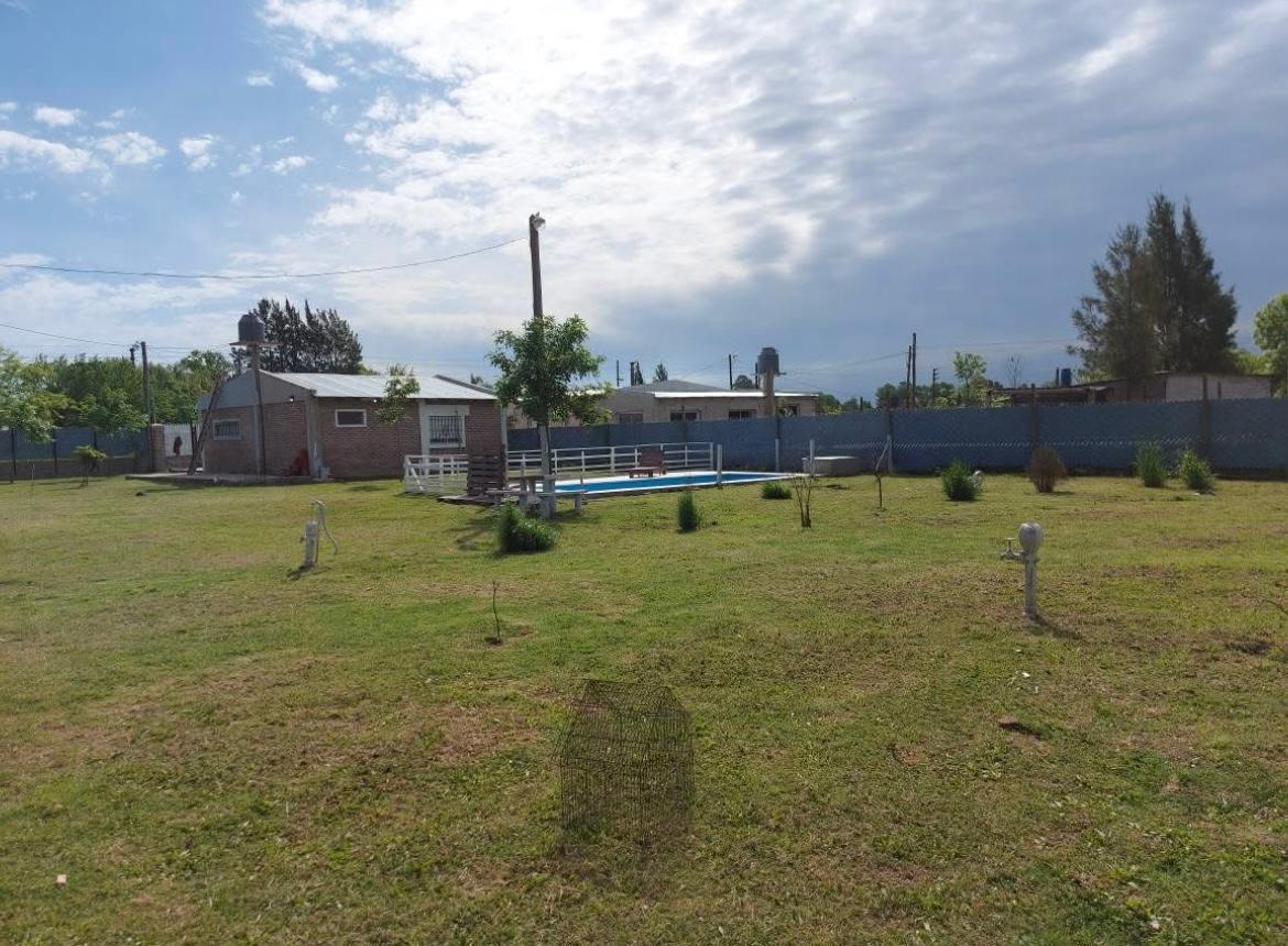 Foto de Casa Quinta con Pileta, Quincho y Amplio Parque – Ruta 53, imagen 2