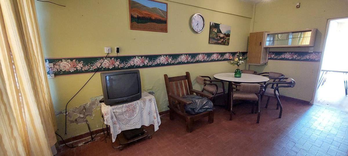 Foto de Venta casa 3 ambientes y 2 locales Quilmes, imagen 1