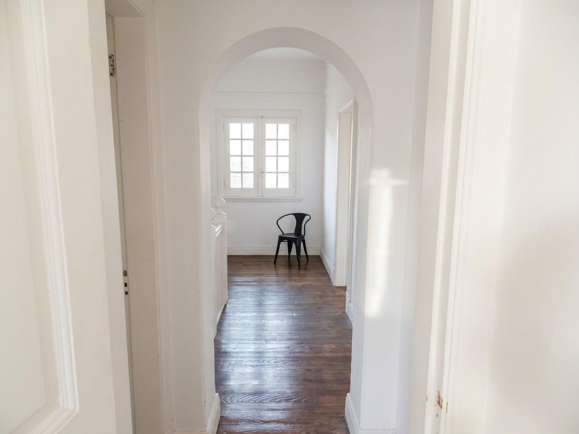 Foto de CASA DE CATEGORÍA EN ALQUILER – BARRIO INGLÉS DE TEMPERLEY, imagen 4
