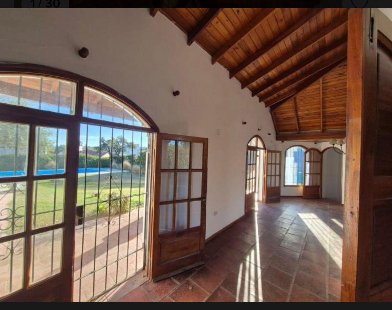Foto de Casa de categoría en Villa Allende Golf, imagen 3