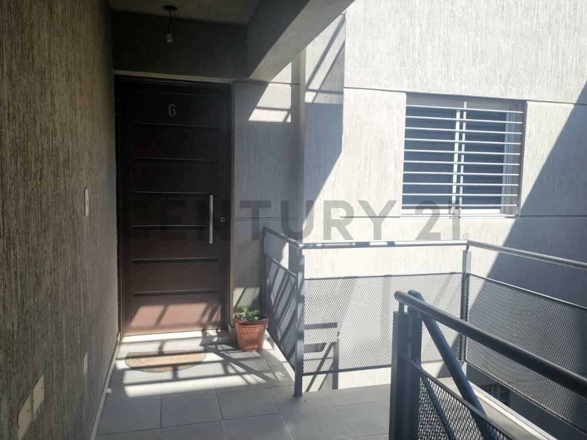 Foto de Venta Duplex Tres dormitorios. Guaymallén., imagen 2