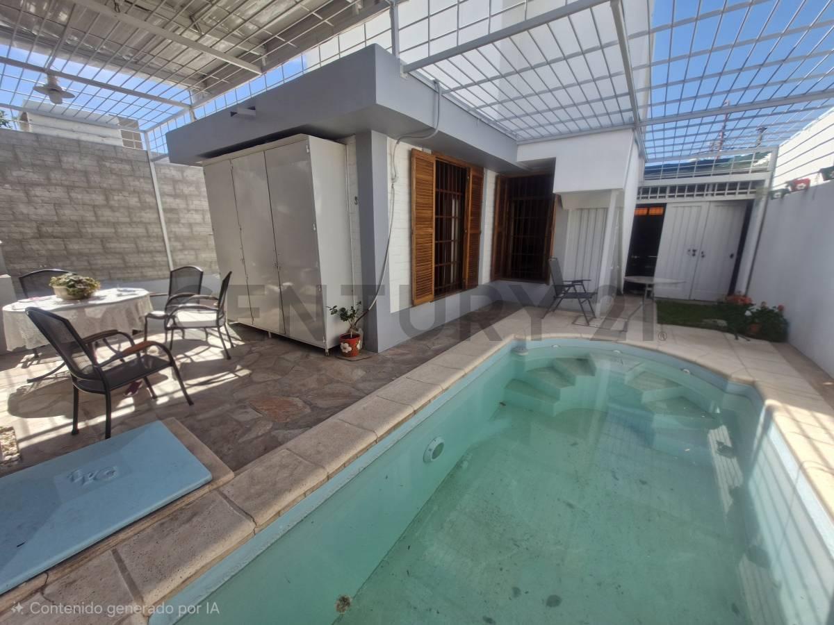 Foto de CASA EN VENTA C/PILETA VILLANUEVA, imagen 3