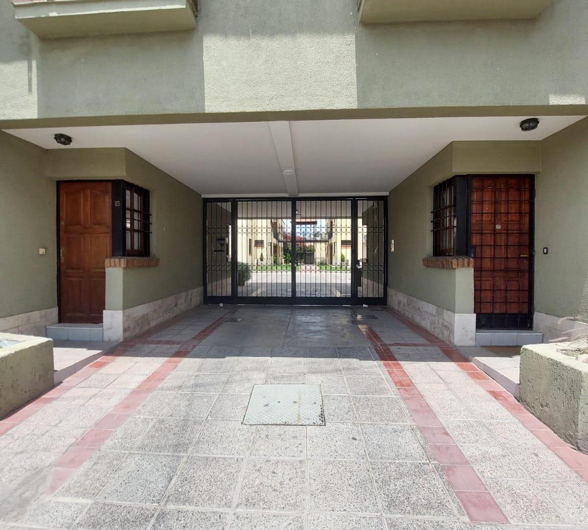 Foto de Departamento en alquiler 1dorm Plaza g cruz, imagen 1