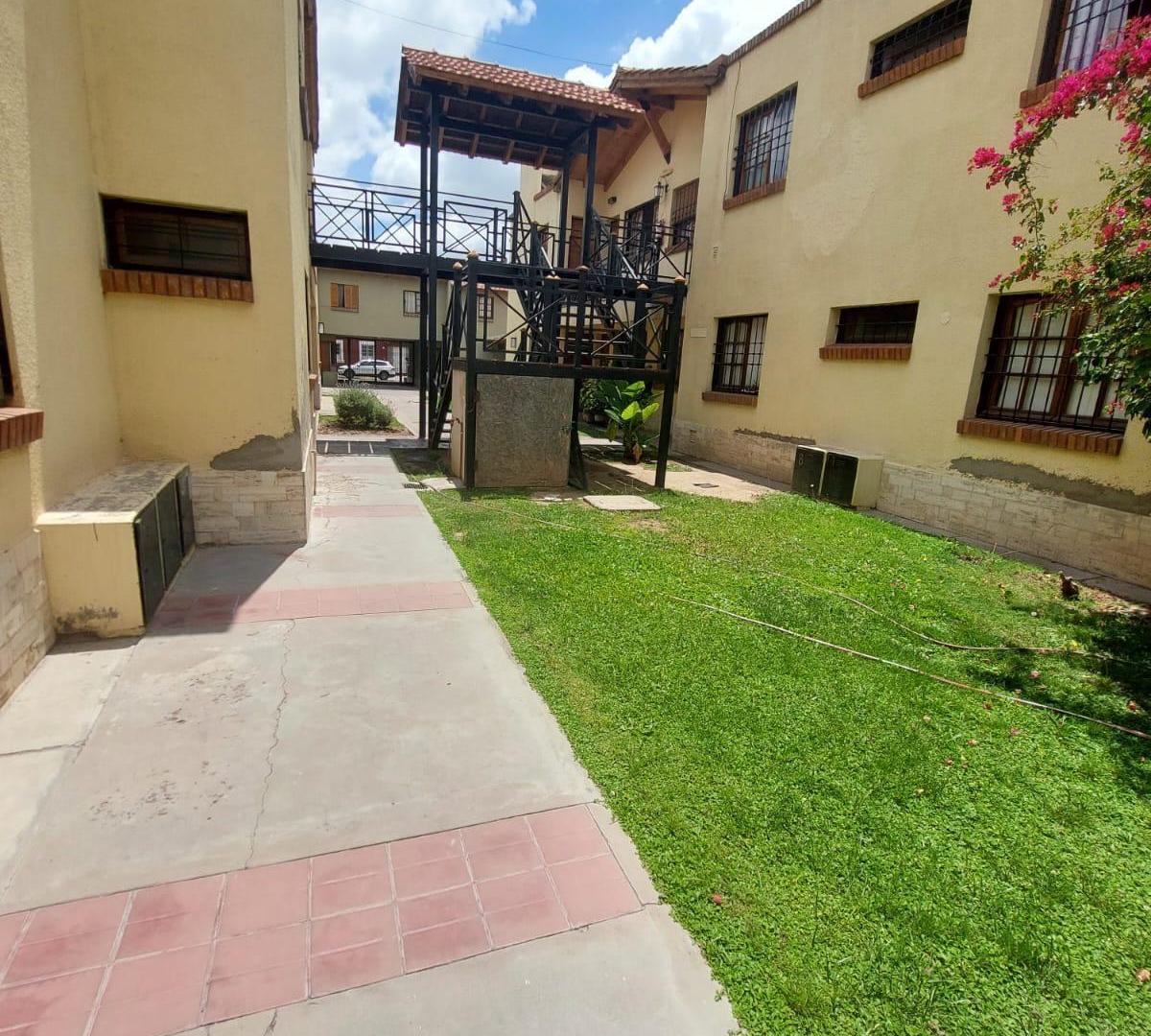 Foto de Departamento en alquiler 1dorm Plaza g cruz, imagen 3