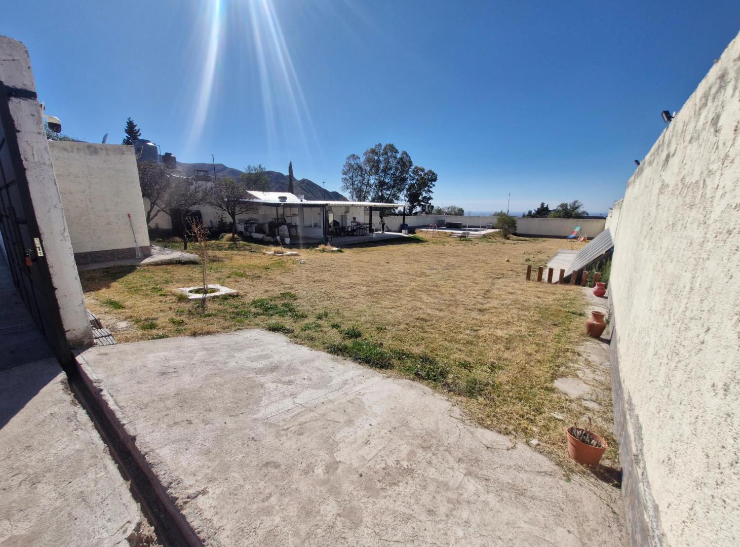 Foto de QUINCHO CON PILETA EN VENTA CHALLAO, imagen 3