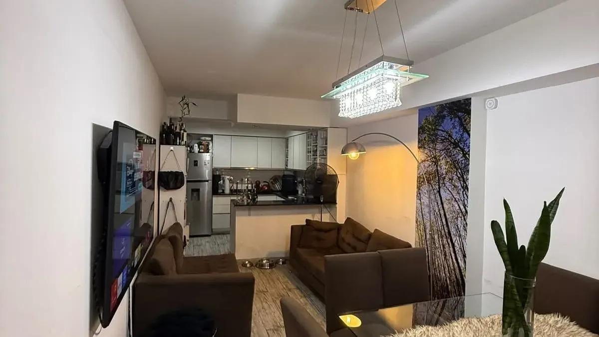 Foto de MONOAMBIENTE En Venta, 60 Metros.!!! Amplio Divisible Con Patio Privado, imagen 2