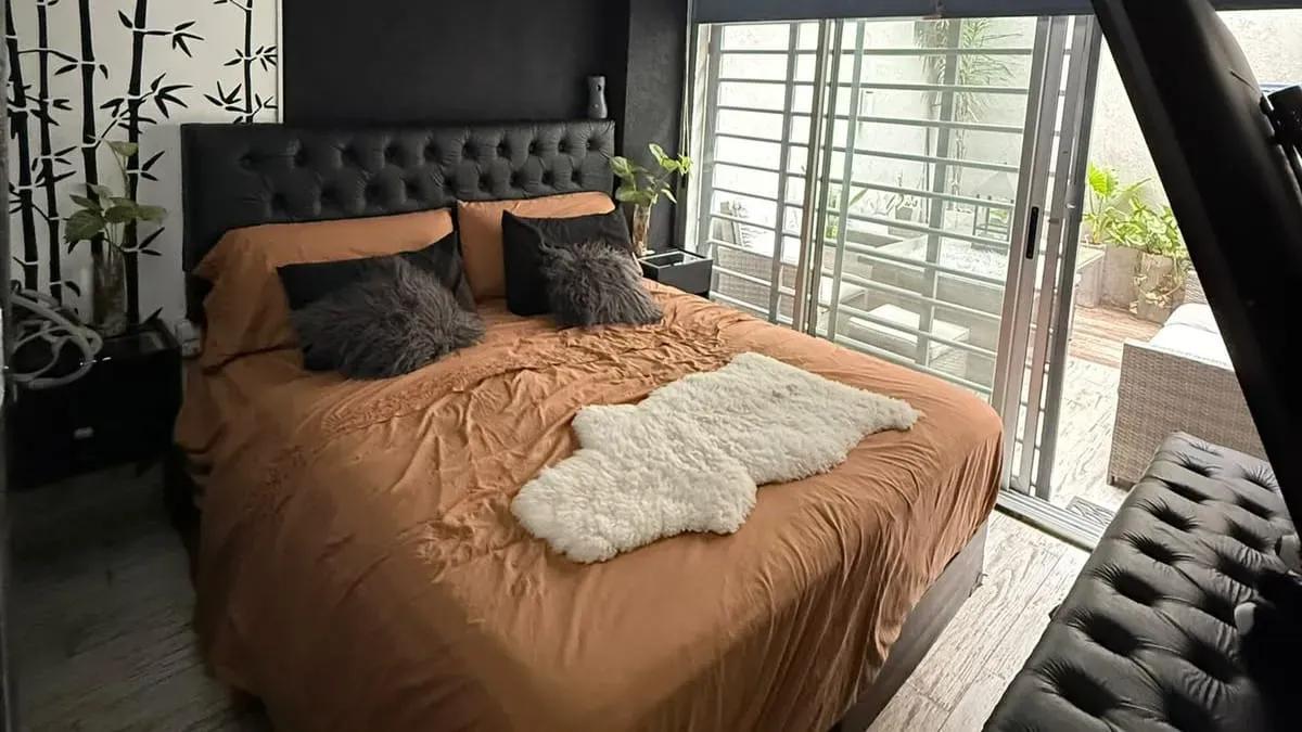 Foto de MONOAMBIENTE En Venta, 60 Metros.!!! Amplio Divisible Con Patio Privado, imagen 5