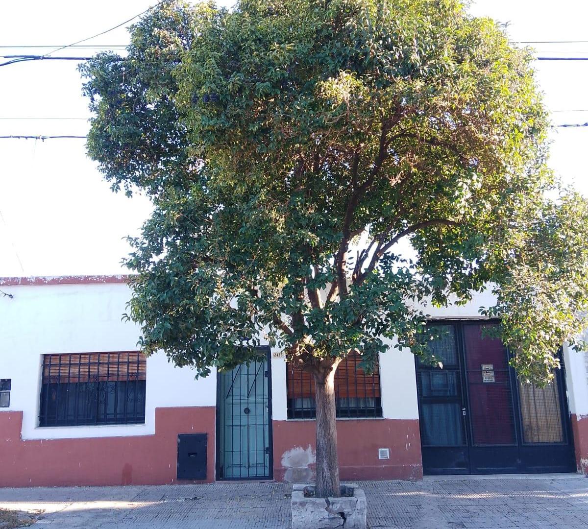 Foto de HERMOSA CASA EN VENTA/ ALTOS DE GRAL PAZ, imagen 1