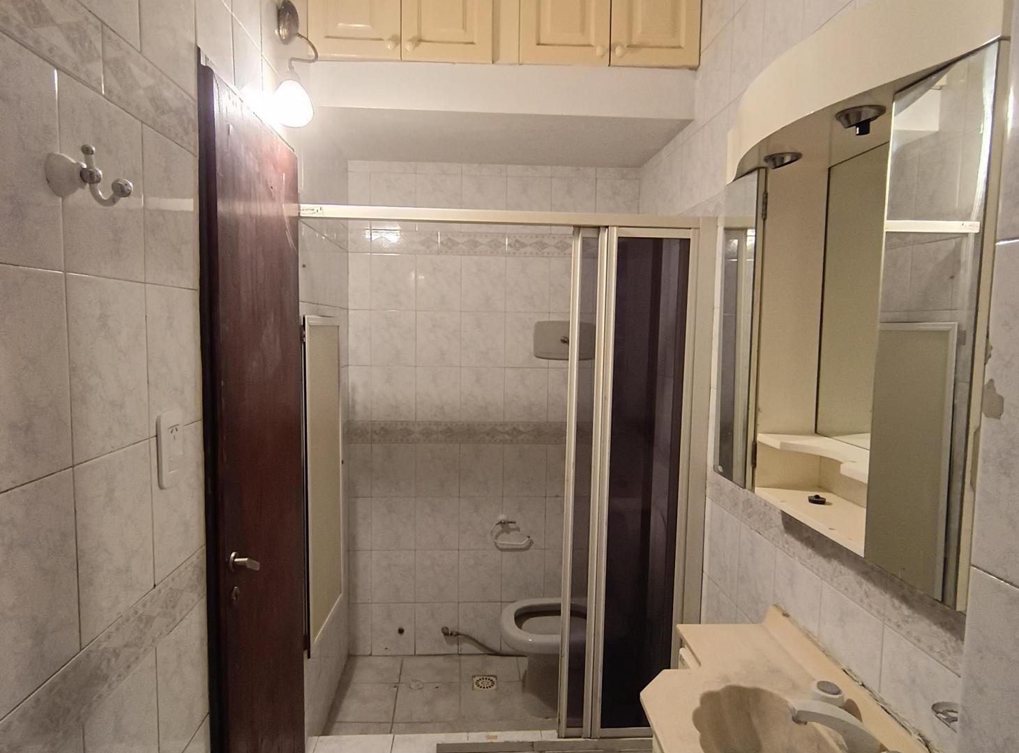 Foto de PH 4 ambientes 3 baños y patio, imagen 5