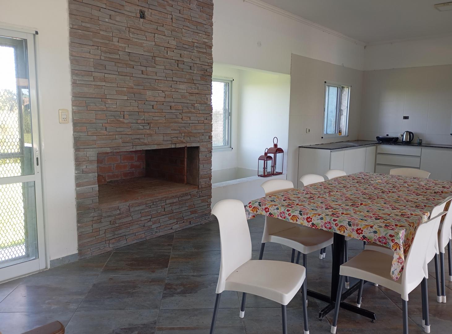 Foto de Casa amplia con pileta en barrio privado, imagen 1