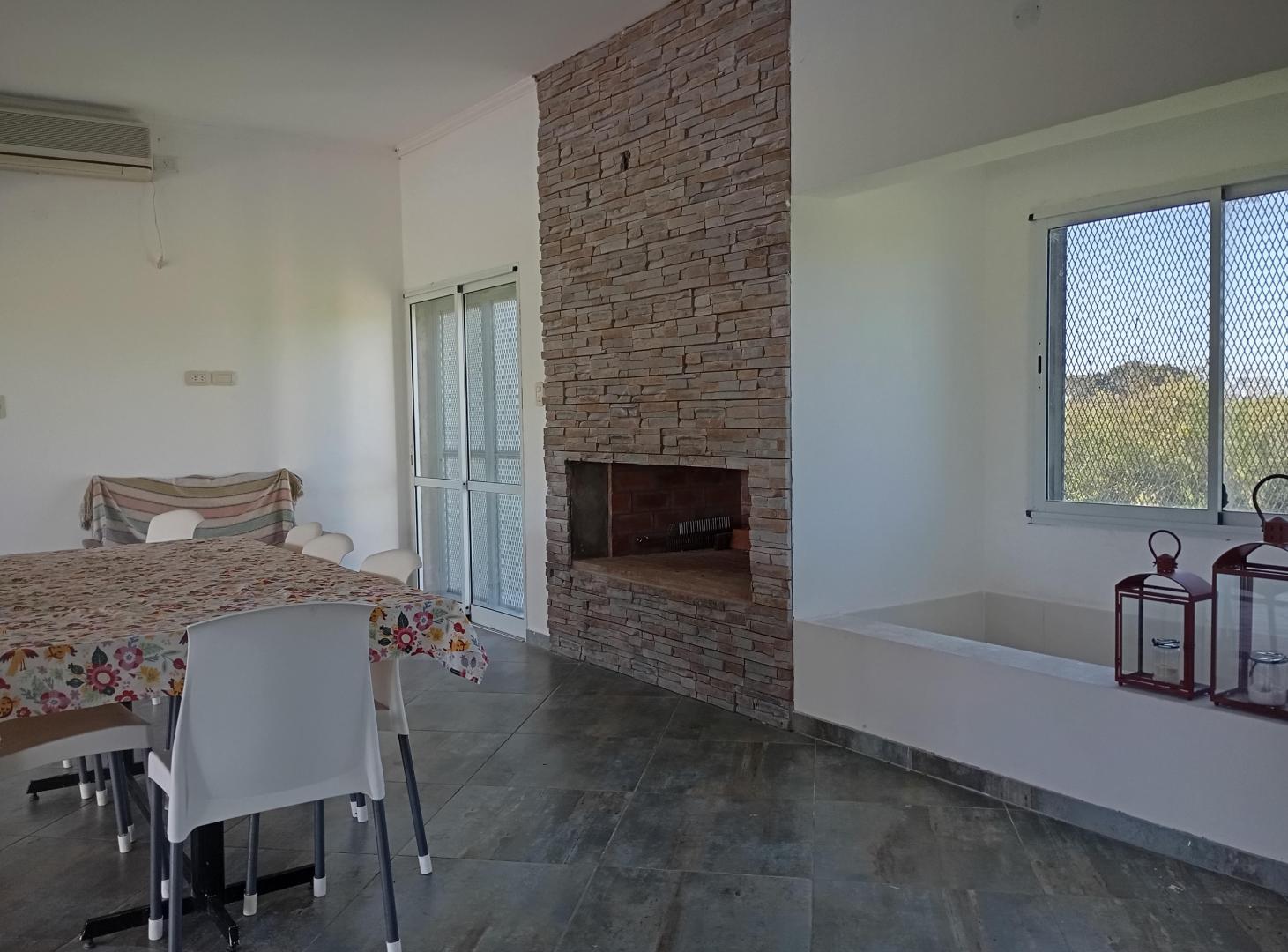 Foto de Casa amplia con pileta en barrio privado, imagen 5