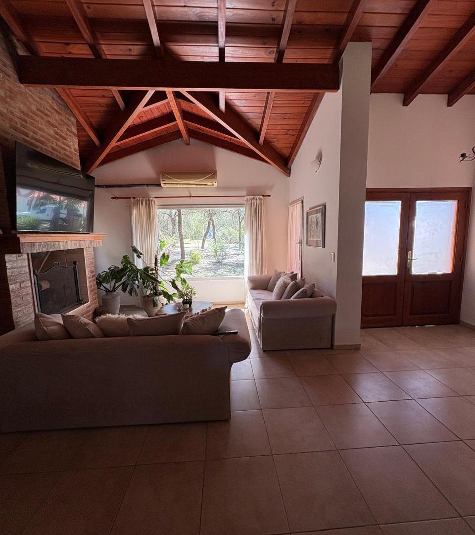 Foto de Casa en venta Lomas de Carolina, imagen 2