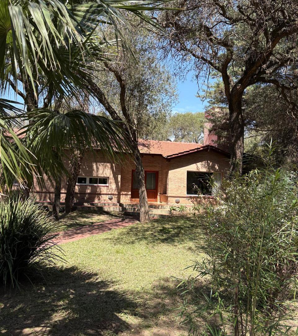 Foto de Casa en venta Lomas de Carolina, imagen 1