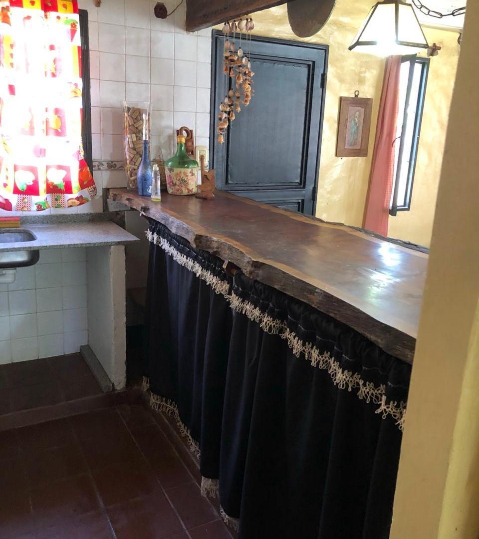 Foto de Venta de casa esquina con quincho y pileta, imagen 3