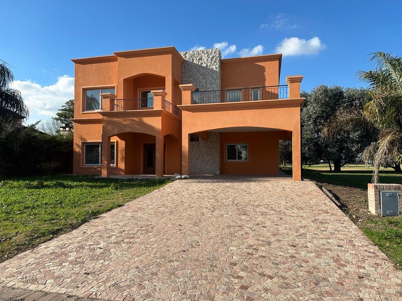 Foto de Hermosa casa estilo toscano, vista al golf, a estrenar, imagen 3