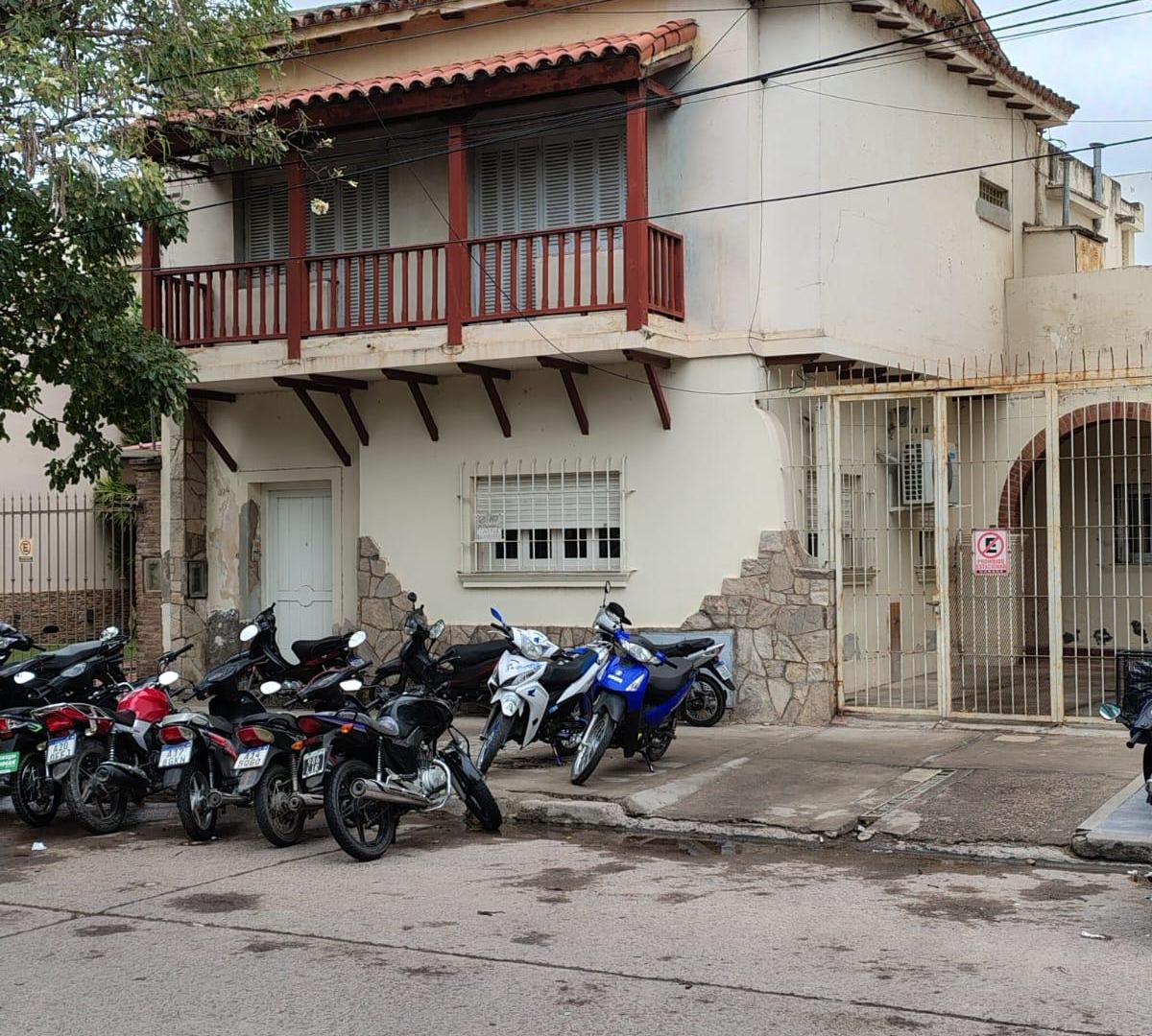 Foto de Casa en venta - Dueño vende - Barrio Alberdi- Excelente ubicación, imagen 1