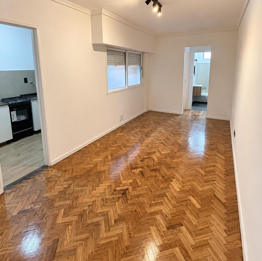 Foto de 2 Ambientes Remodelado a Nuevo en Floresta, imagen 1