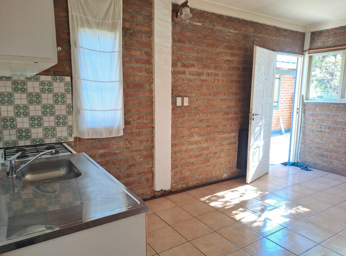 Foto de Alquilo Csas 1 dorm con patio, imagen 3