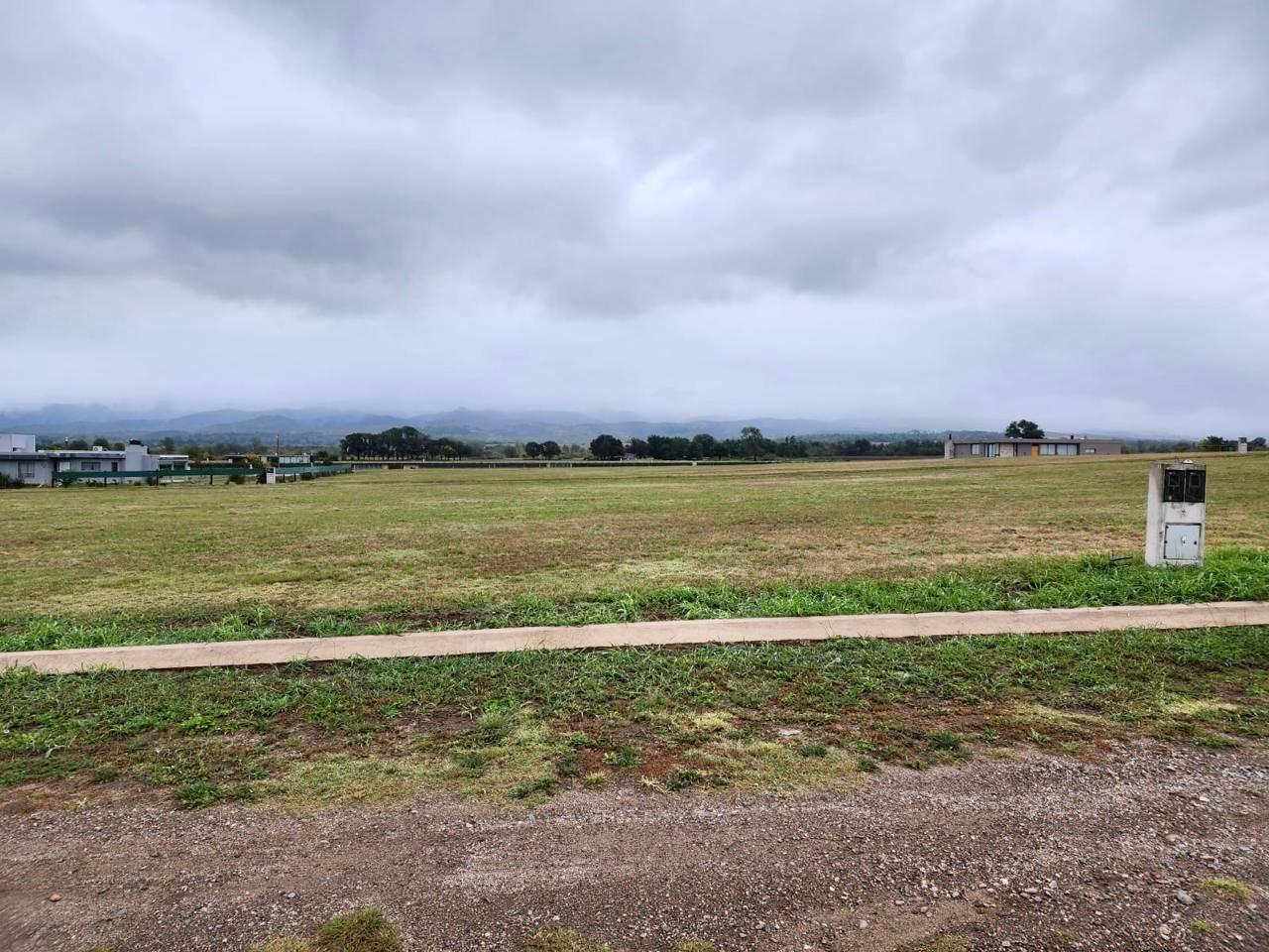 Foto de Lote en barrio privado El Amparo, imagen 2