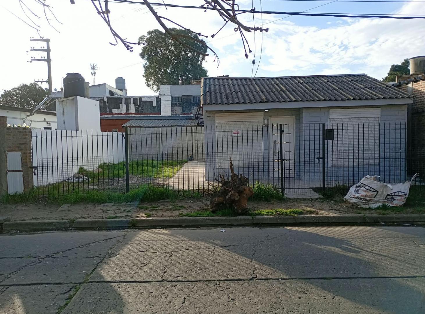 Foto de Casa con jardín y cochera refaccionada a nuevo, imagen 1