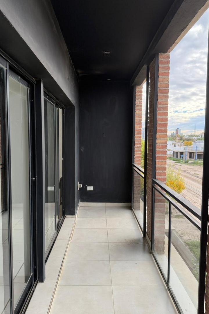Foto de DEPARTAMENTO EN VENTA – Sobre Güemes, imagen 1
