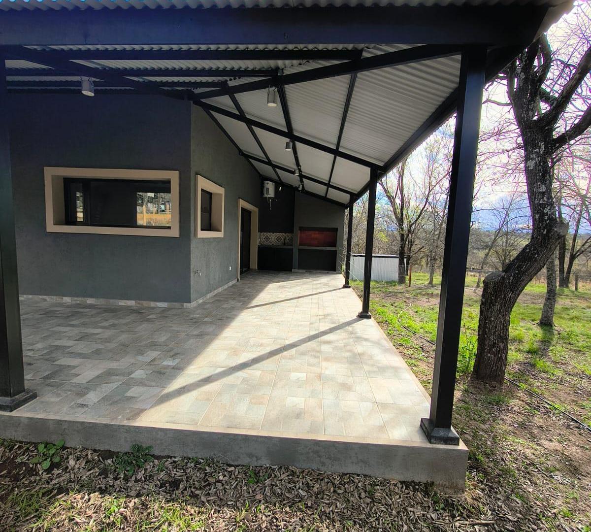 Foto de Casa a estrenar, apto crédito en Villa Gral. Belgrano., imagen 4