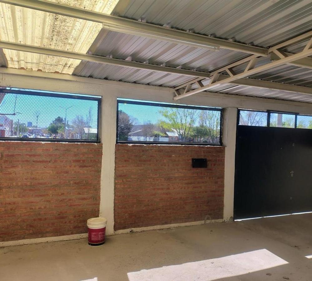 Foto de Casa 2 dormitorios frente a Parque Belgrano Neuquén, imagen 1