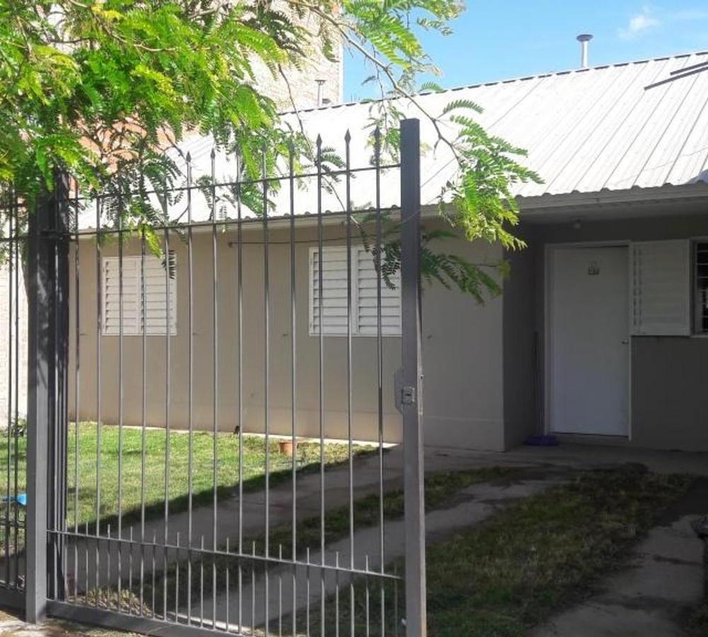 Foto de Alquiler casa 3 dormitorios en Barrio Belgrano Nqn !!!, imagen 5