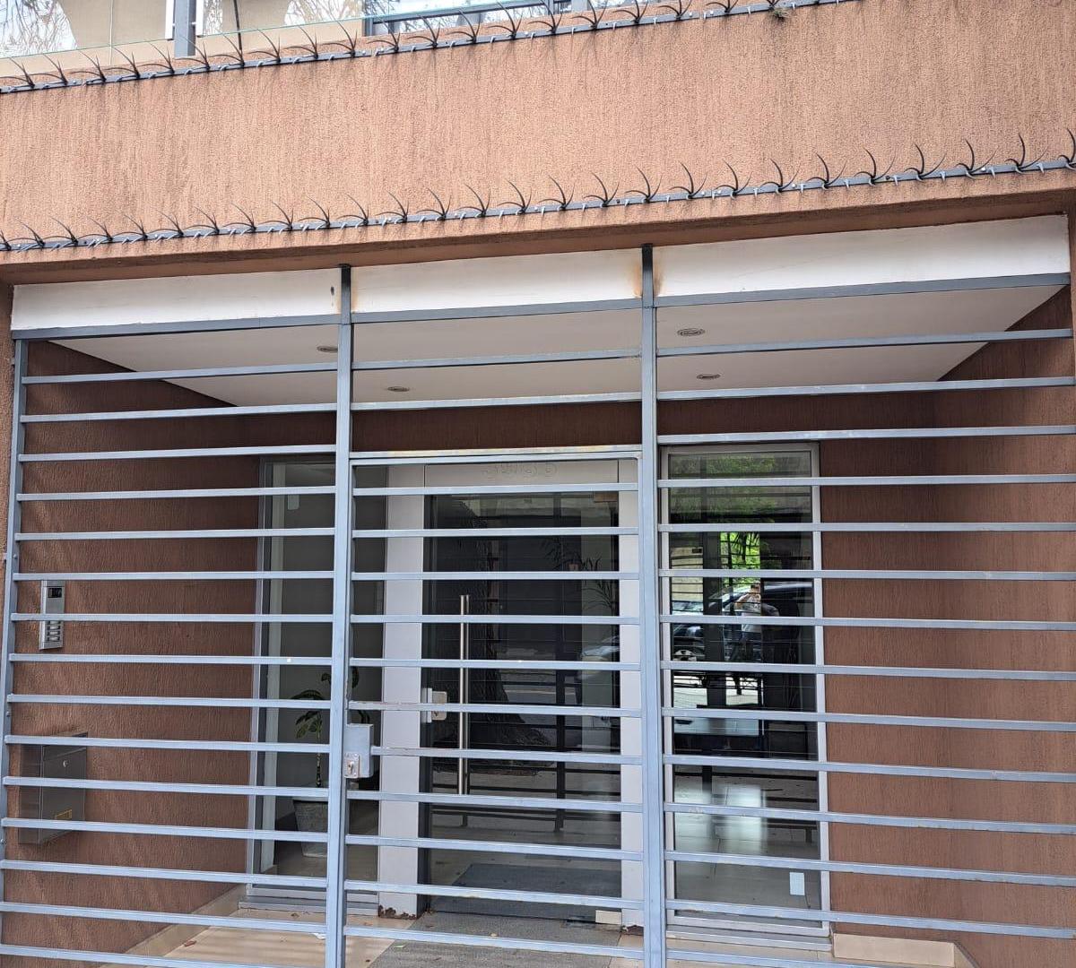 Foto de Gibson Al 3900 - Al Fte 52 m² Totales Impecable Gran Balcon Vista, imagen 2