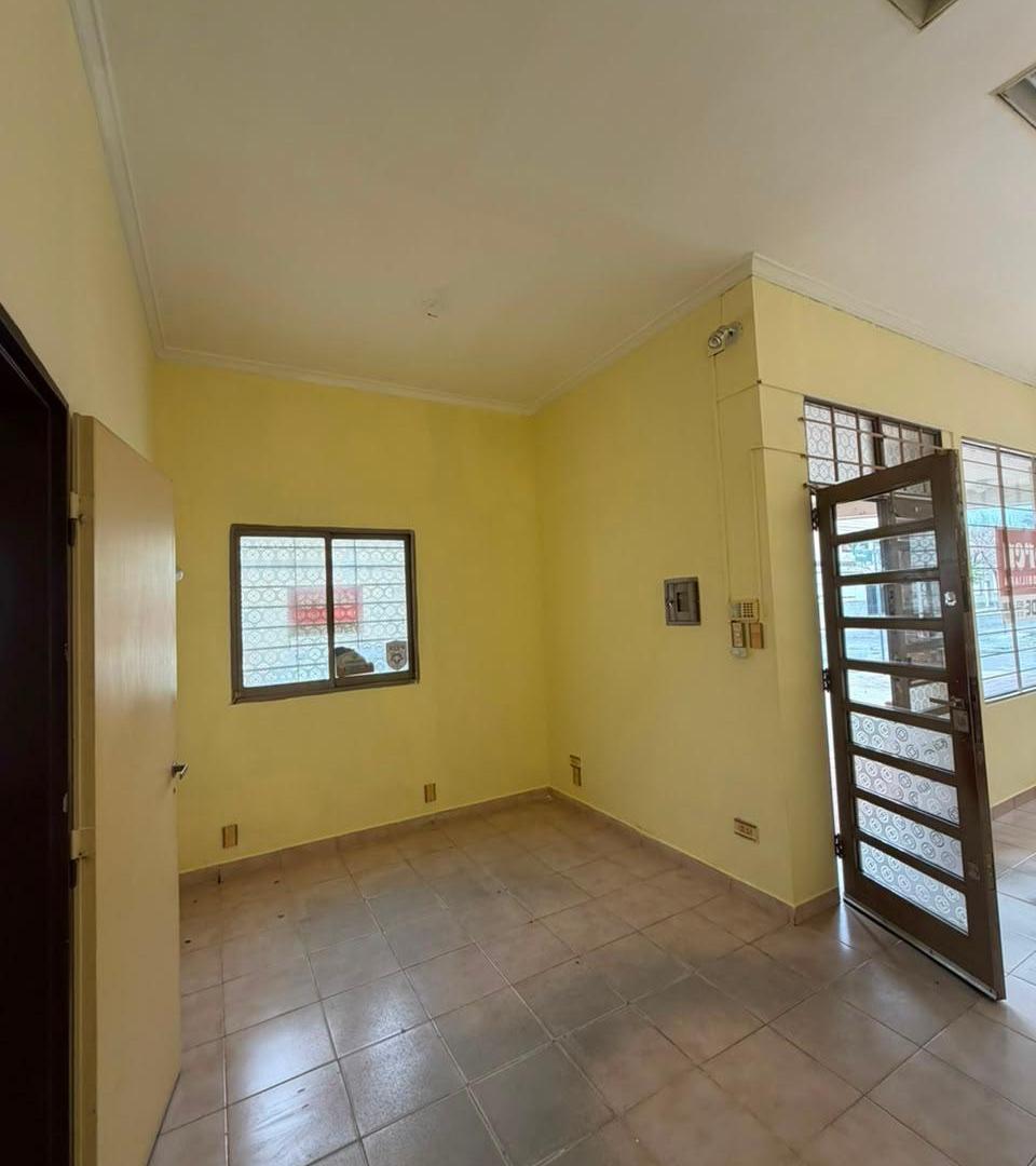 Foto de Local comercial en ochava, imagen 2