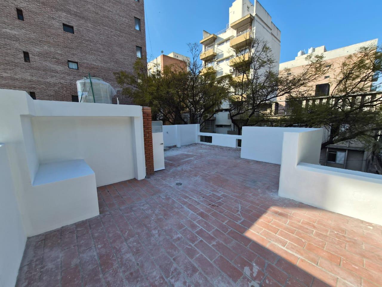 Foto de Casa en esquina para USO PROFESIONAL/COMERCIAL, imagen 5