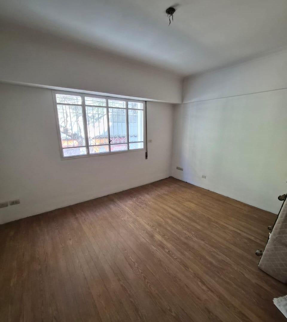 Foto de Casa en esquina para USO PROFESIONAL/COMERCIAL, imagen 4