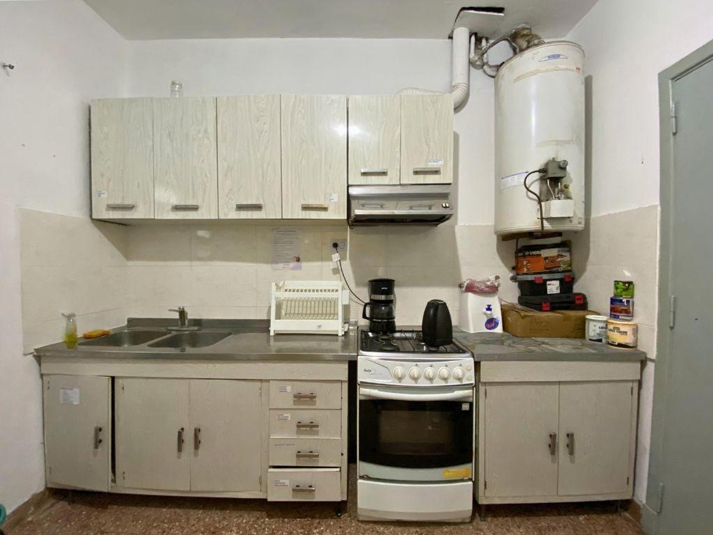 Foto de Chalet con local independiente · 220 m² lote · a 400 m de Est. Muñiz, imagen 3