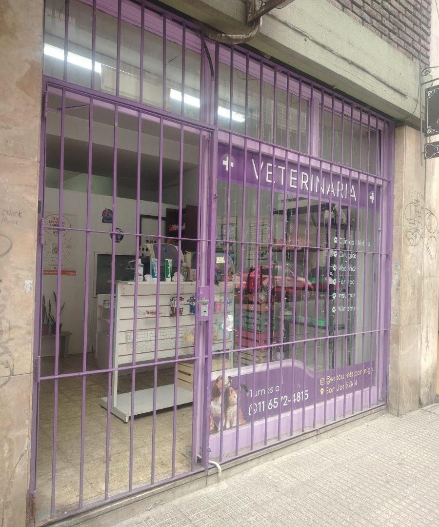 Foto de Excelente local a la calle Ubicado en Montserrat a 40 mt de Avenida, imagen 1