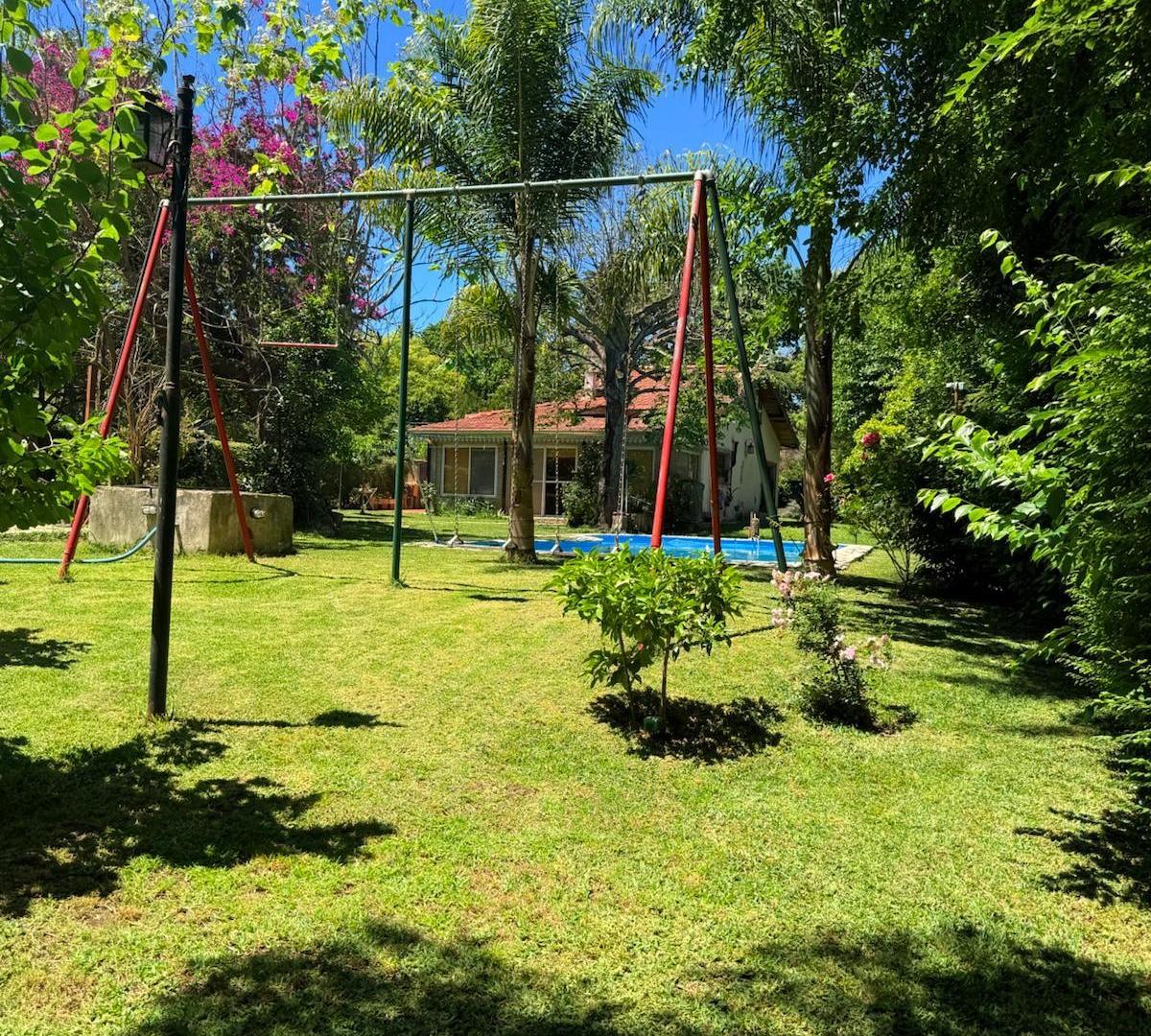 Foto de CASA CON PISCINA, PARQUE Y ENTRADA VARIOS AUTOS, imagen 5