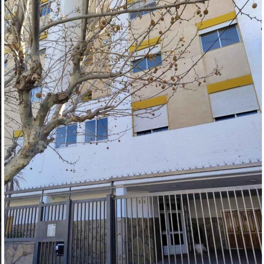 Foto de Departamento 2 dormitorios Centro Neuquén, imagen 1
