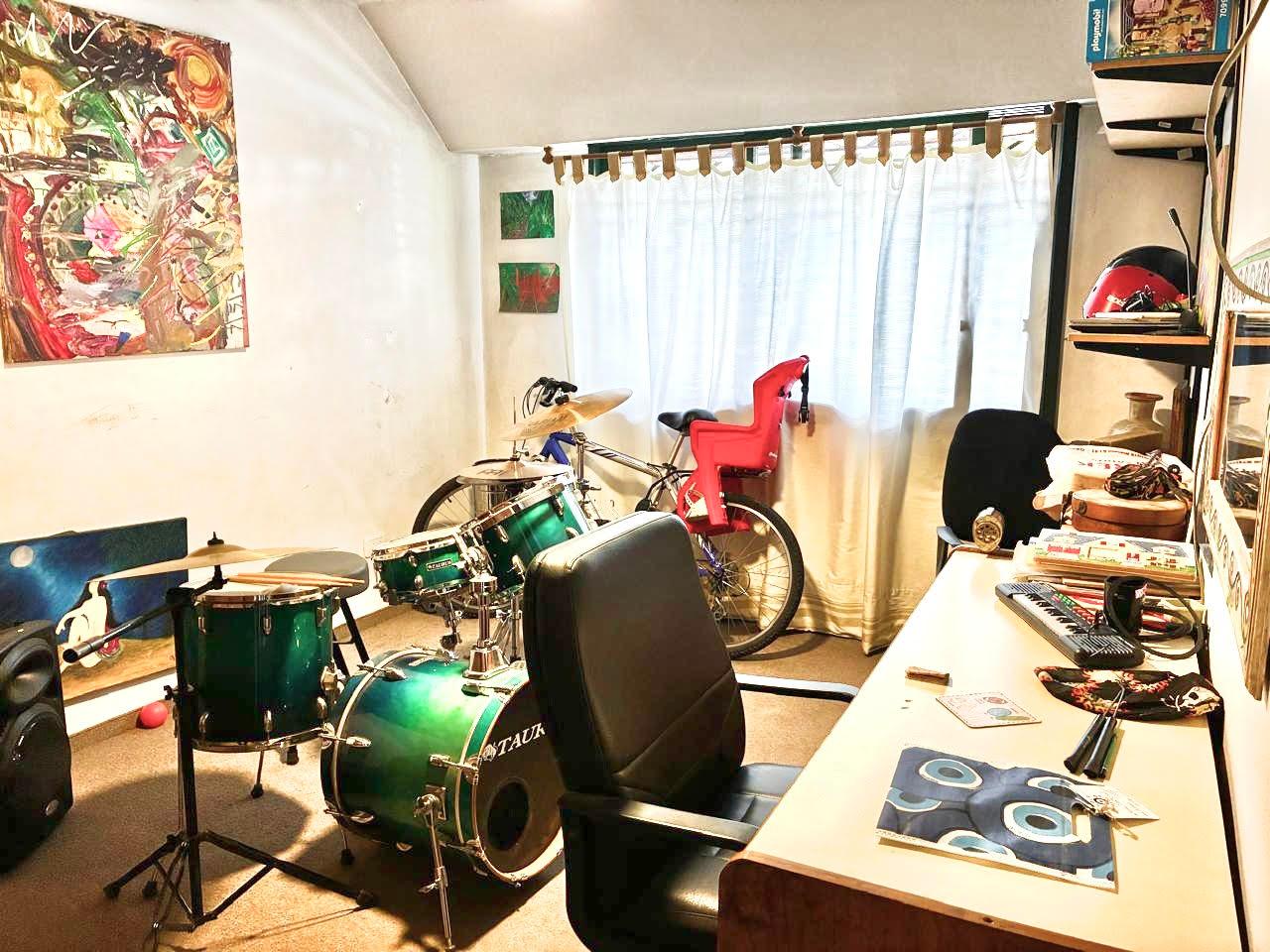 Foto de Sólida Casa de Diseño Atemporal en Esquina – Beccar - APTO CRÉDITO, imagen 5