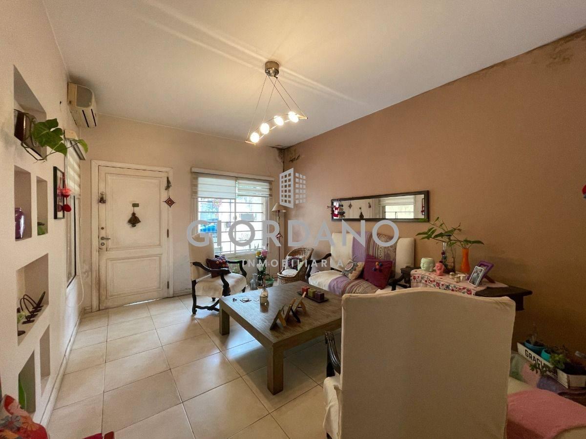 Foto de Venta Casa Castelar 4 ambientes Apto Credito, imagen 5