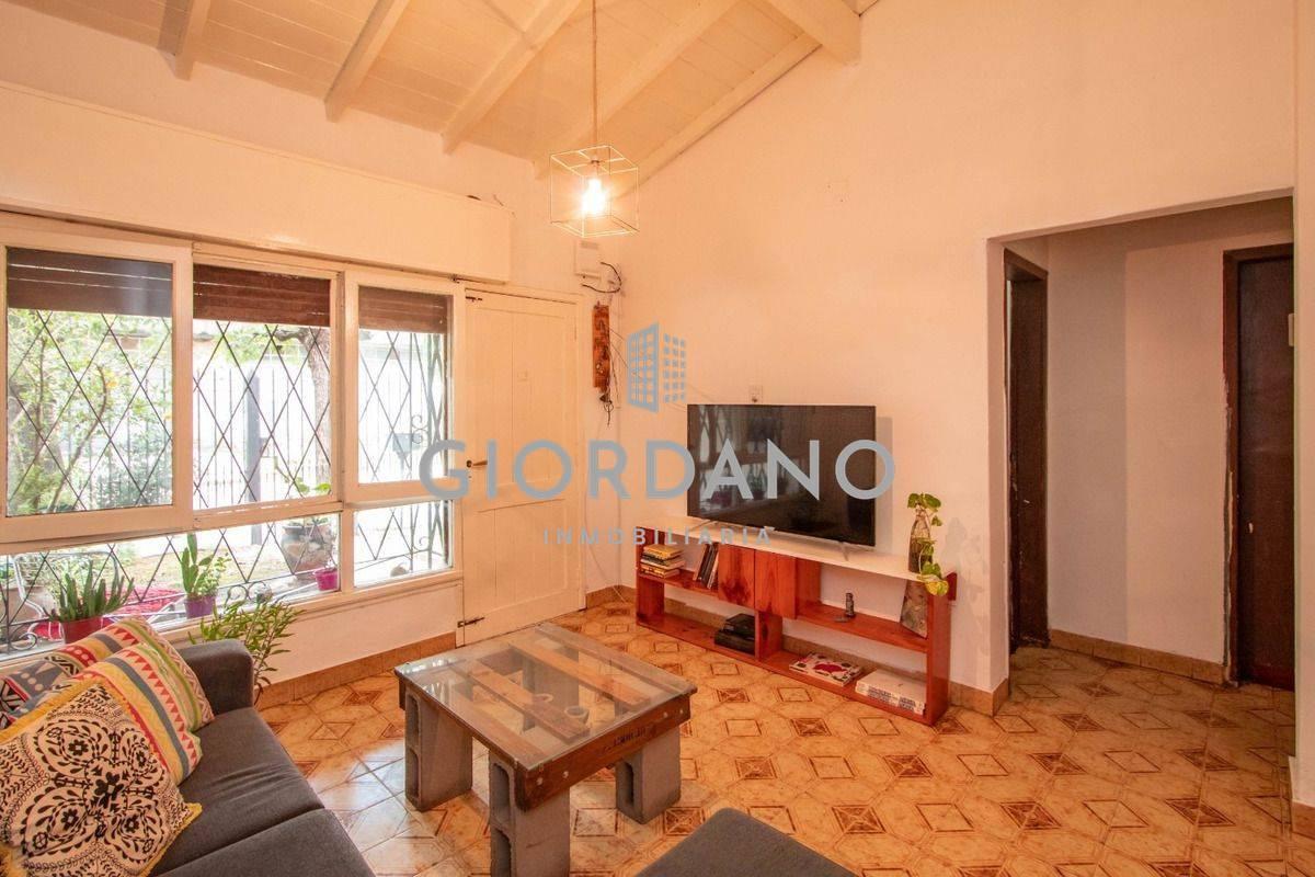 Foto de Venta Casa 3 Ambientes Con Pileta En Ituzaingo Acceso Oeste, imagen 5