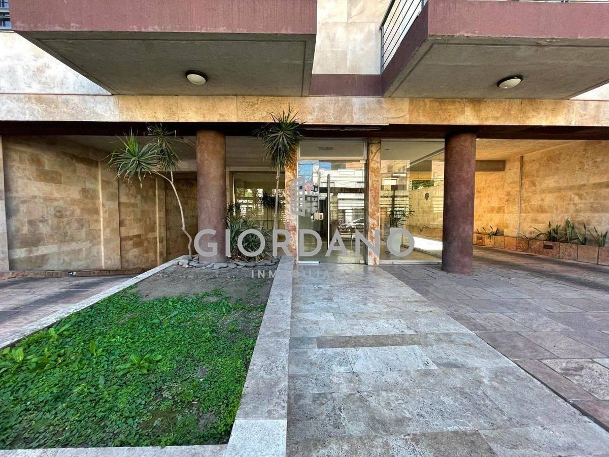 Foto de Venta Departamento 2 Ambientes Con Balcón Y Parrilla Morón, imagen 4