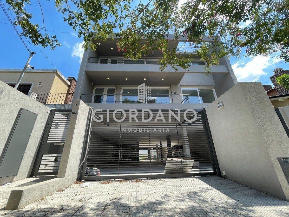 Foto de Venta departamento Castelar 4 ambientes con cochera, imagen 1